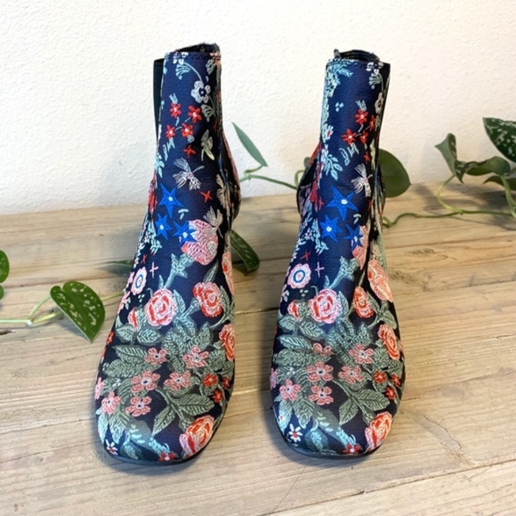 Indigo Rd Block Heel Embroidered Ankle Booties - Picture 4 of 6